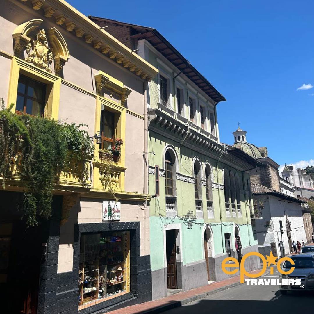 Quitu Místico: Encanto de las Iglesias de Quito - Image 2