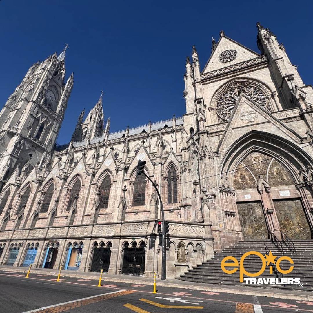 Quitu Místico: Encanto de las Iglesias de Quito - Image 3