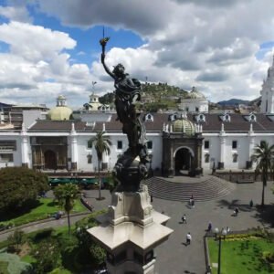 Quitu Místico: Encanto de las Iglesias de Quito
